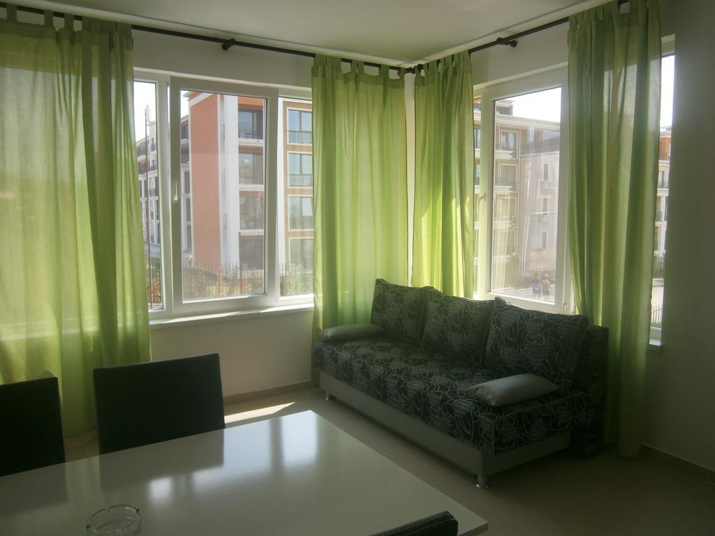 Anna Marina Apartments Sveti Vlas Ngoại thất bức ảnh