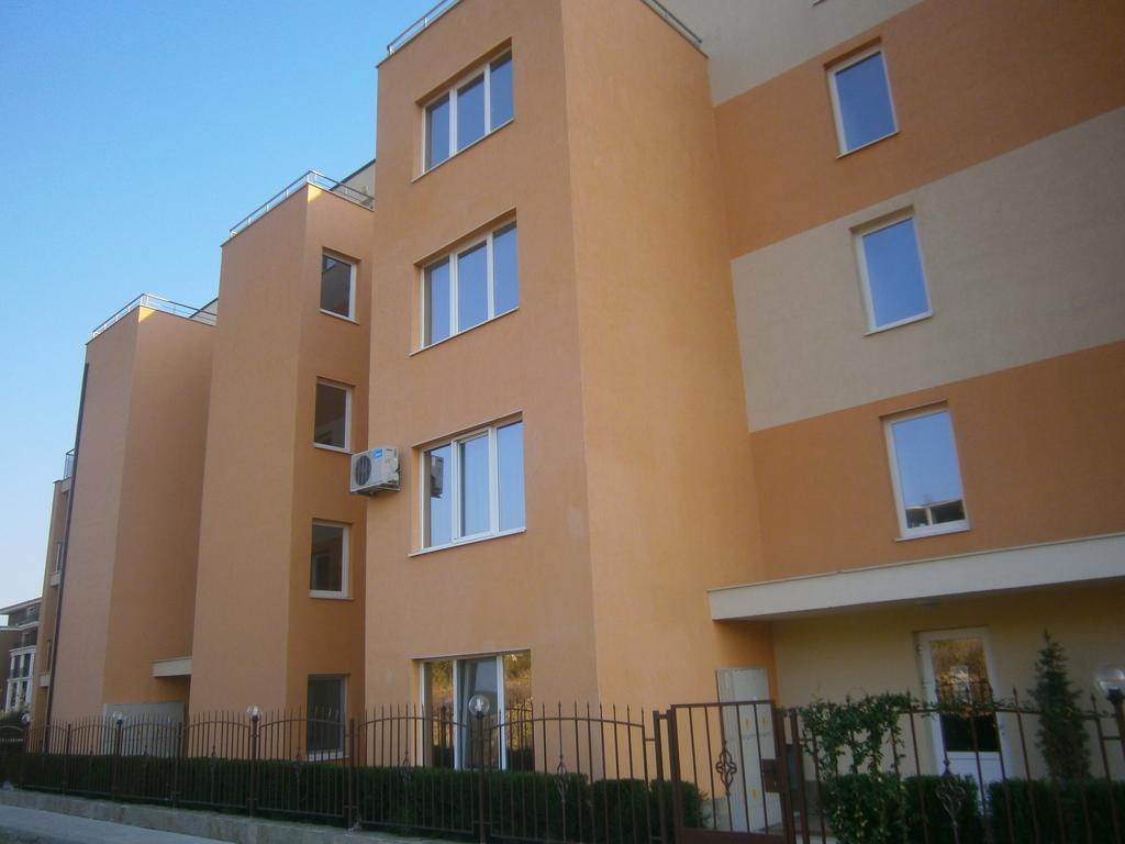 Anna Marina Apartments Sveti Vlas Ngoại thất bức ảnh