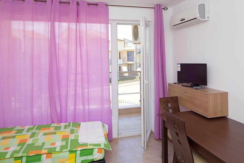 Anna Marina Apartments Sveti Vlas Ngoại thất bức ảnh