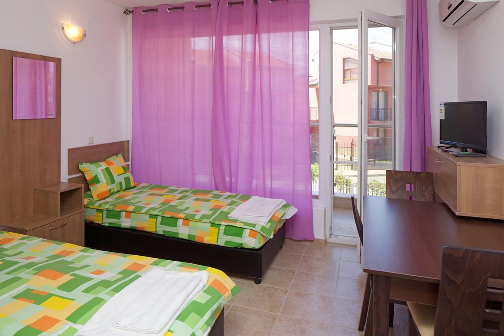 Anna Marina Apartments Sveti Vlas Ngoại thất bức ảnh
